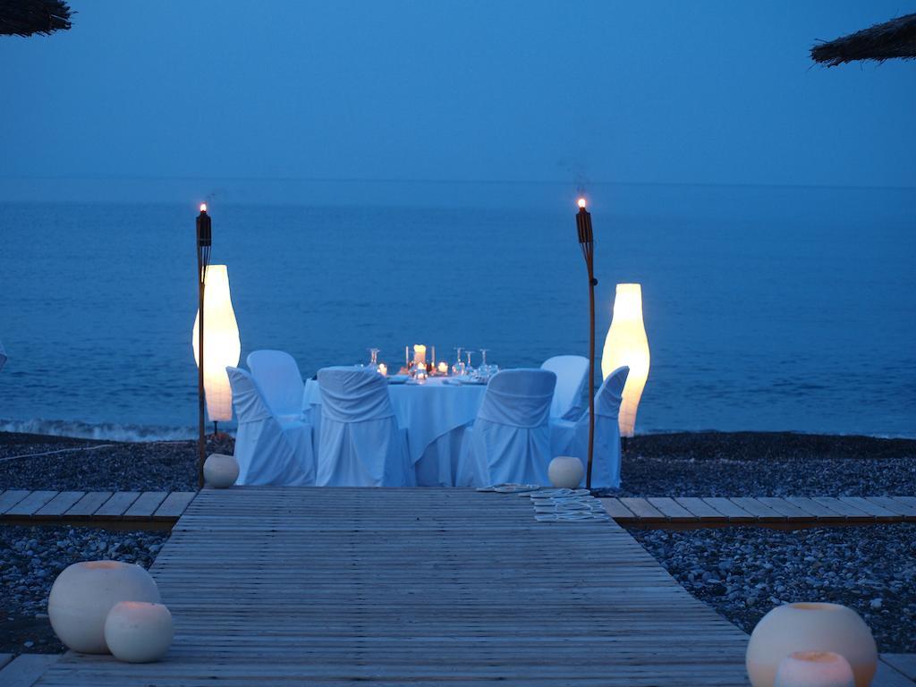 Thalatta Seaside Hotel Ajía Ánna Eksteriør bilde